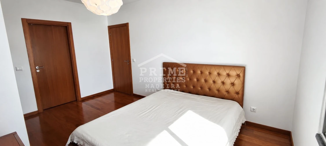 Apartamento T2 para Venda em Caniço Foto 7