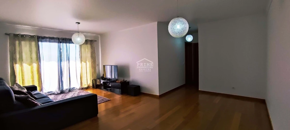 Apartamento T2 para Venda em Caniço Foto 1
