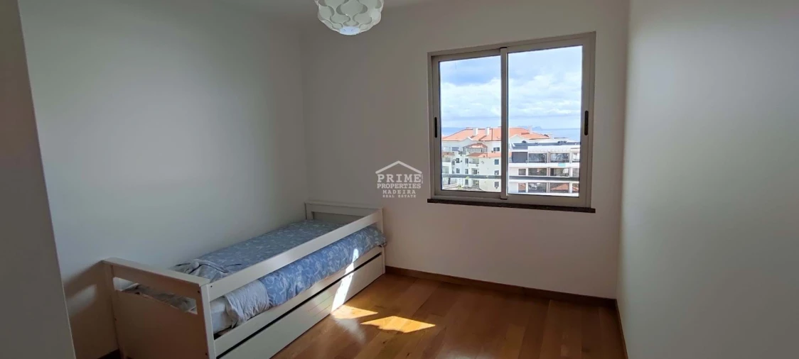 Apartamento T2 para Venda em Caniço Foto 10