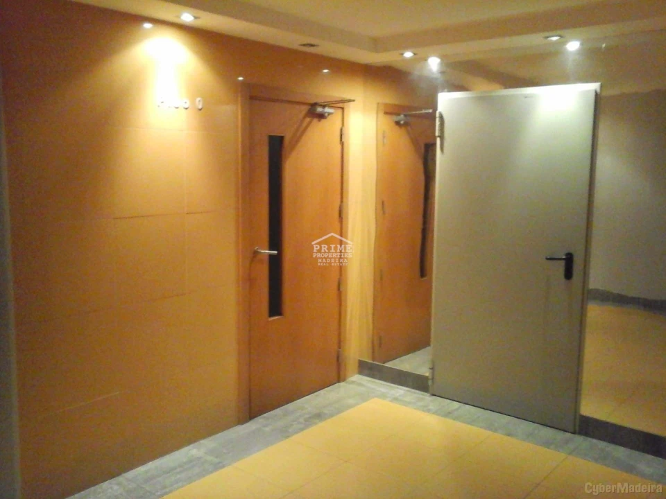 Apartamento T2 para Venda em Caniço Foto 16