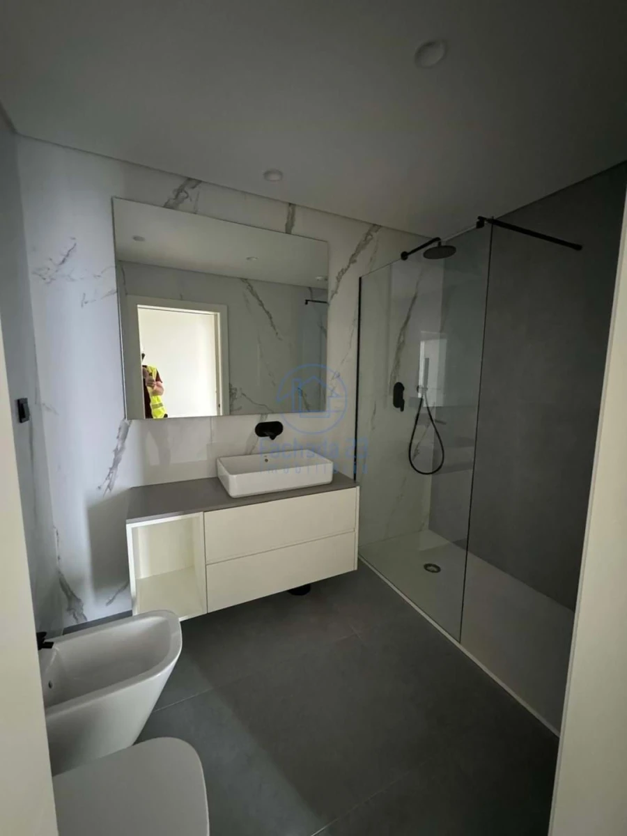 Apartamento T3 para Venda em Santa Marinha e São Pedro da Afurada Foto 6