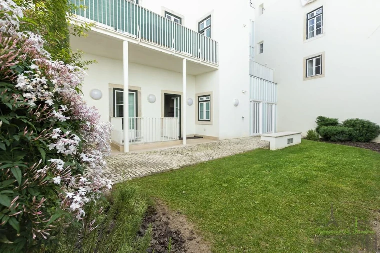 Apartamento T4 para Venda em Santa Maria Maior Foto 2