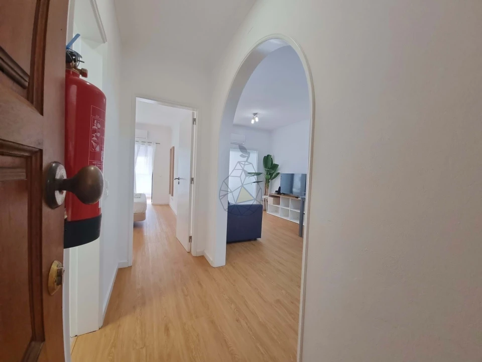 Apartamento T2 para Arrendamento em Portimão Foto 3