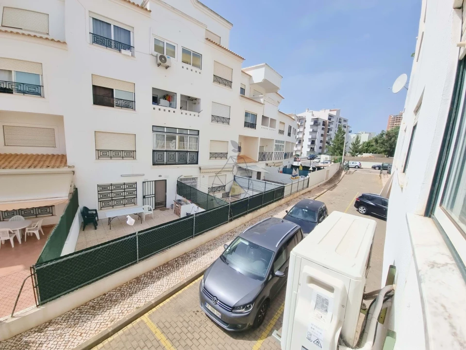 Apartamento T2 para Arrendamento em Portimão Foto 14