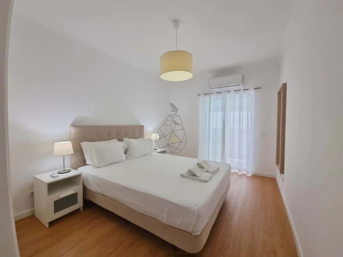Apartamento T2 para Arrendamento em Portimão Foto 11