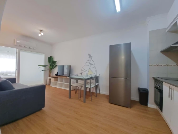 Apartamento T2 para Arrendamento em Portimão Foto 4