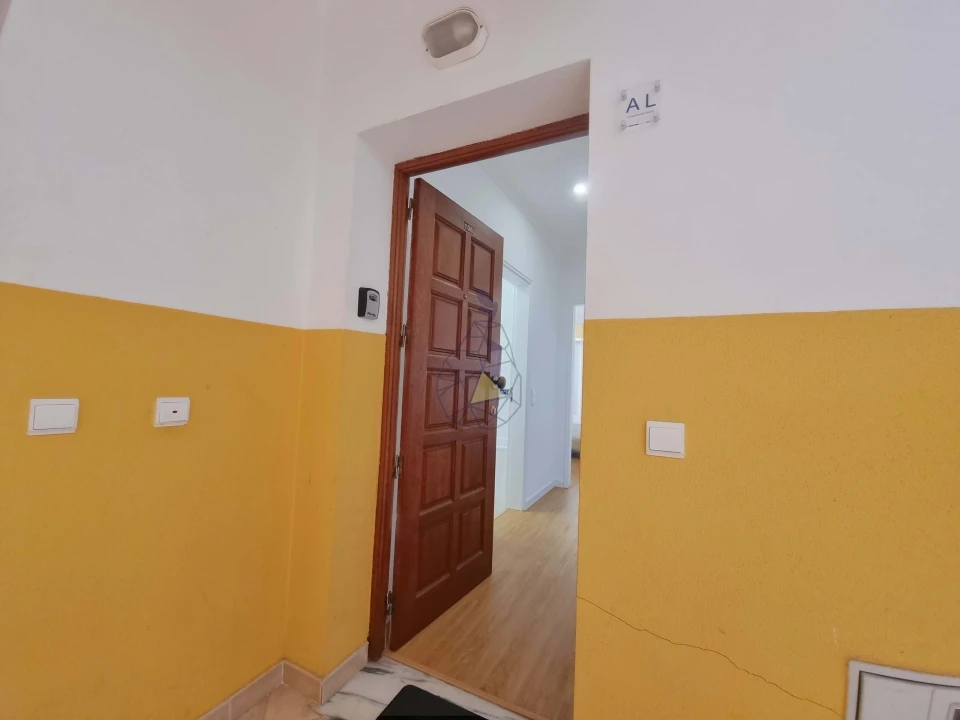 Apartamento T2 para Arrendamento em Portimão Foto 16