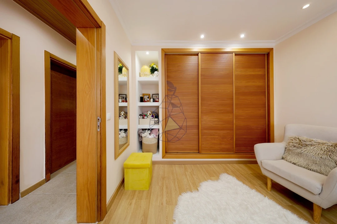 Moradia T3 para Arrendamento em Alvor Foto 8