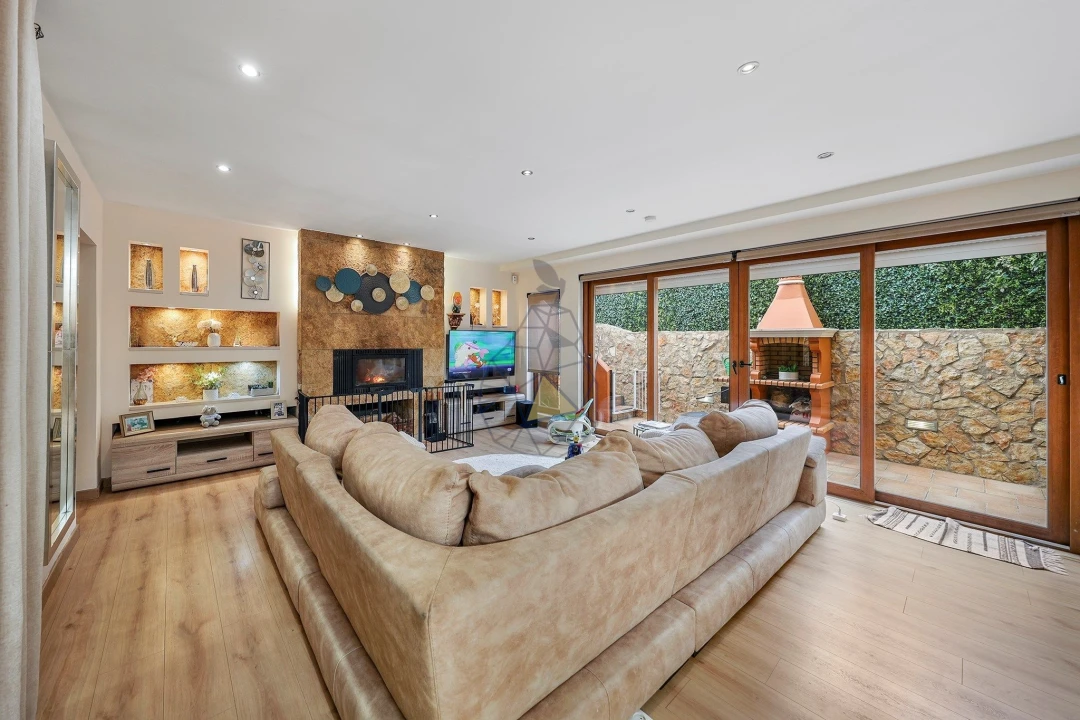 Moradia T3 para Arrendamento em Alvor Foto 34