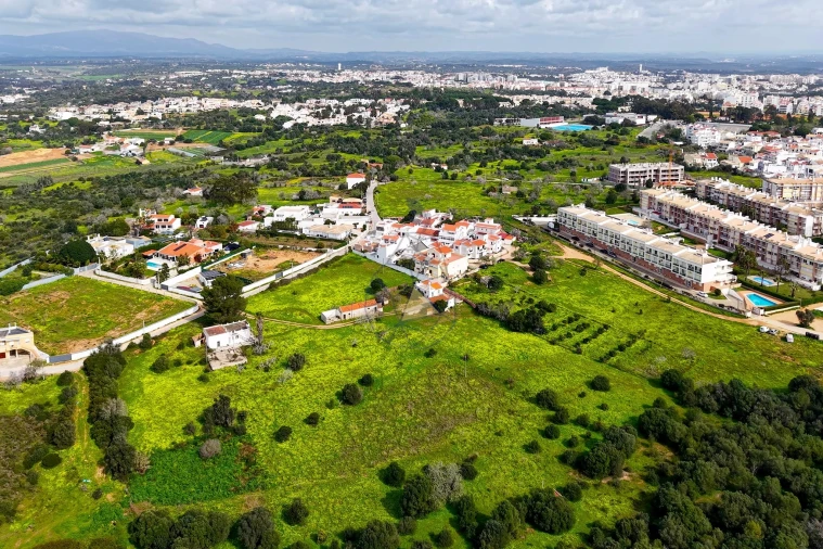 Moradia T3 para Arrendamento em Alvor Foto 67