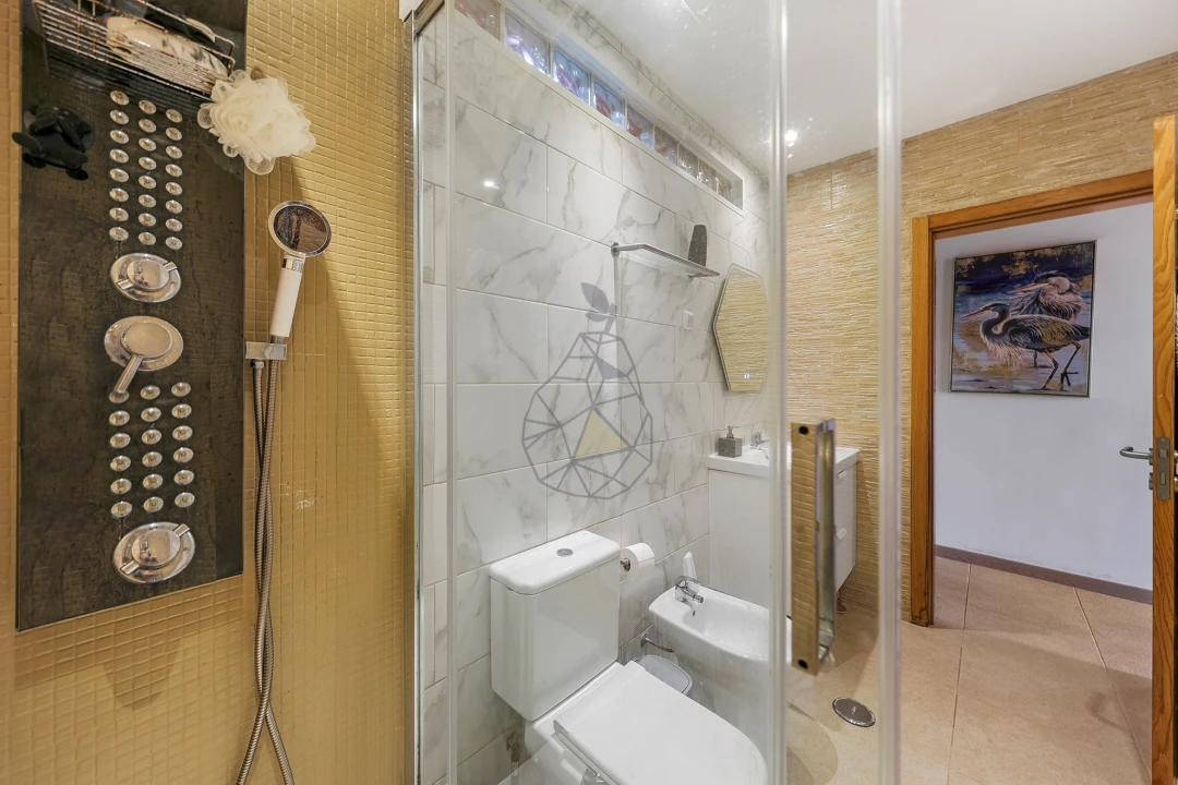 Moradia T3 para Arrendamento em Alvor Foto 12