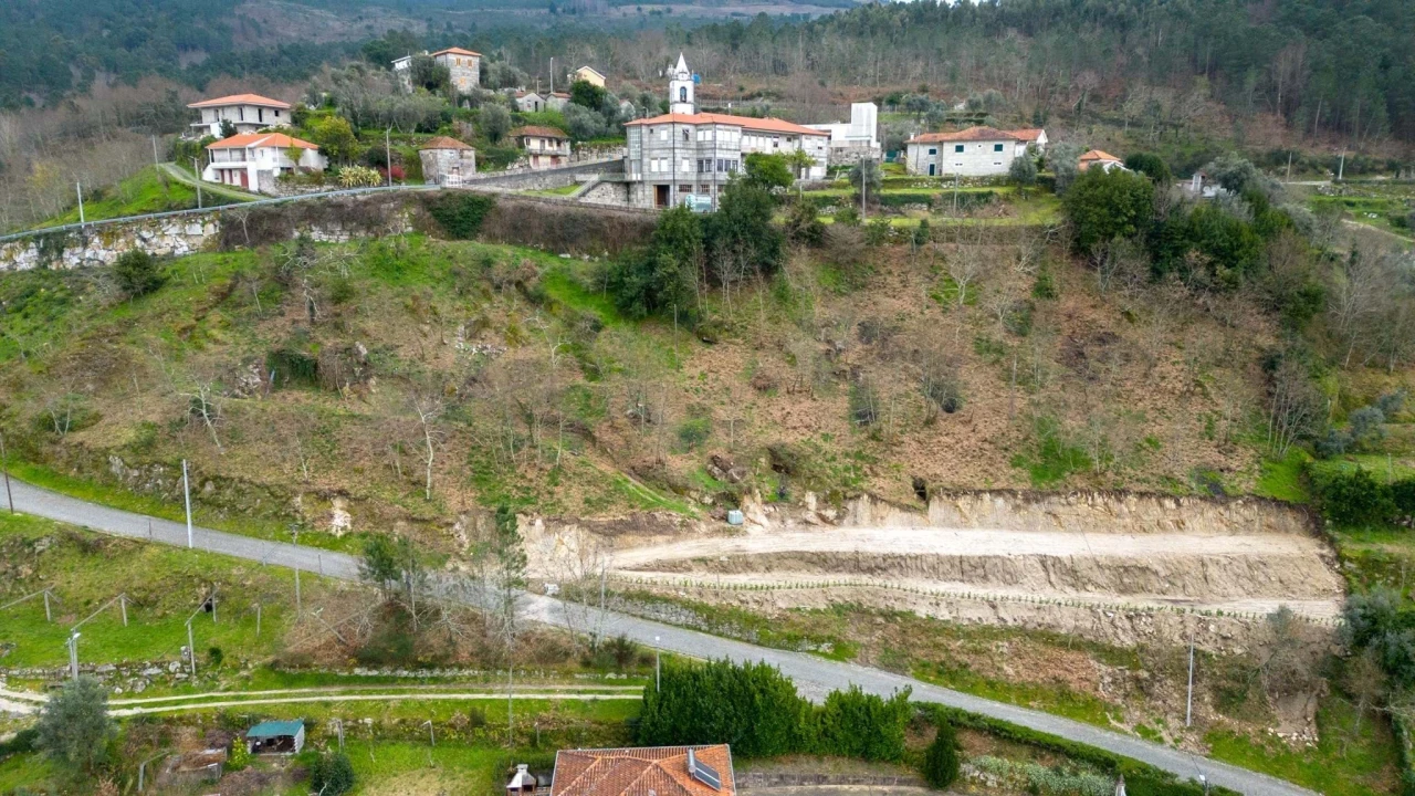 Terreno para Venda em Aboadela, Sanche e Várzea Foto 16