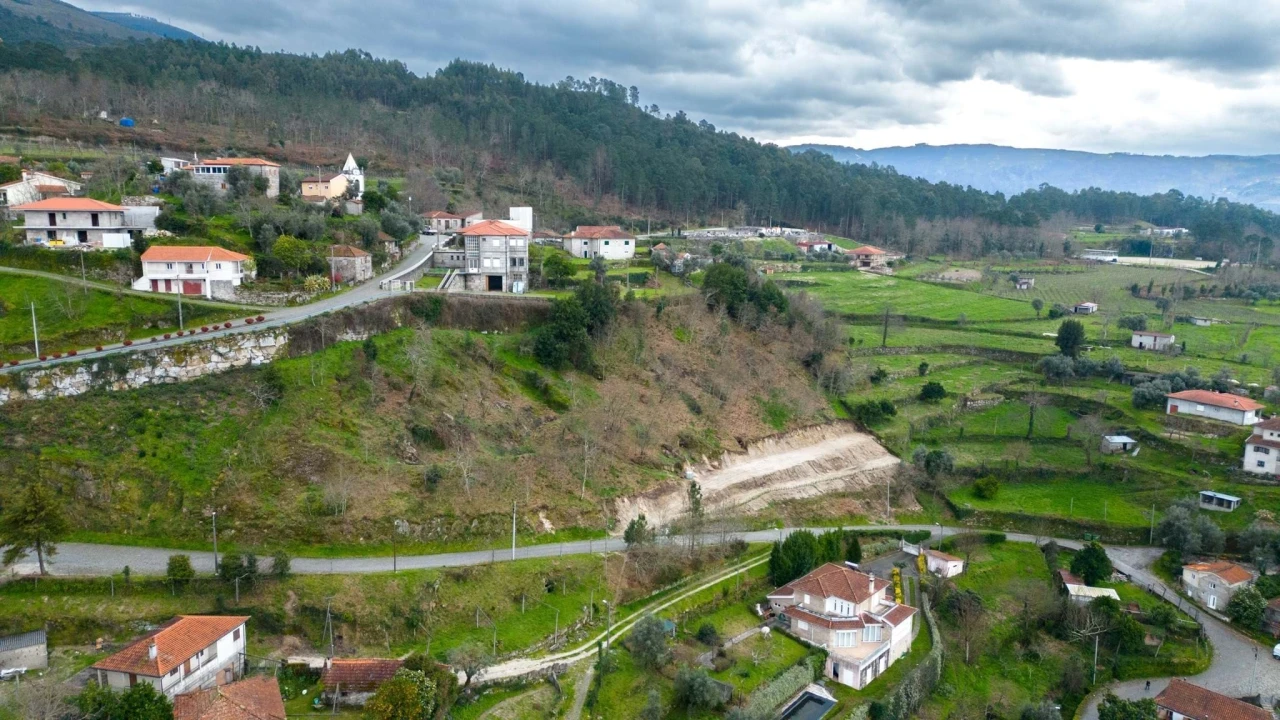Terreno para Venda em Aboadela, Sanche e Várzea Foto 5