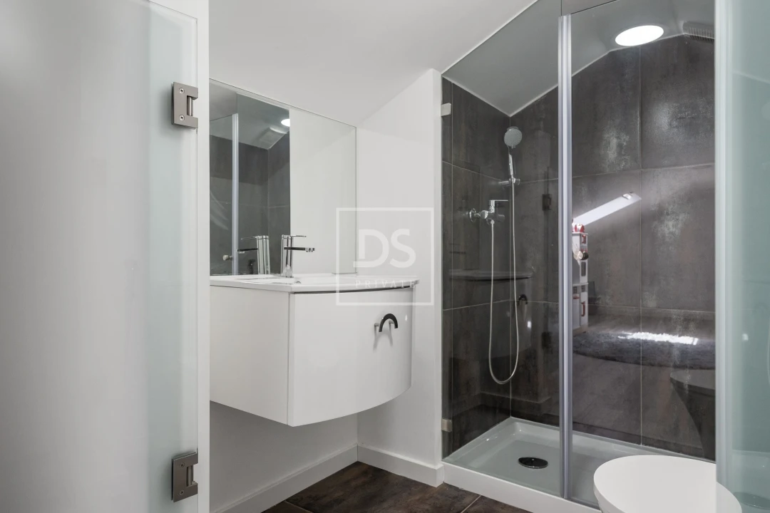 Apartamento T3 para Venda em Seixal Foto 21