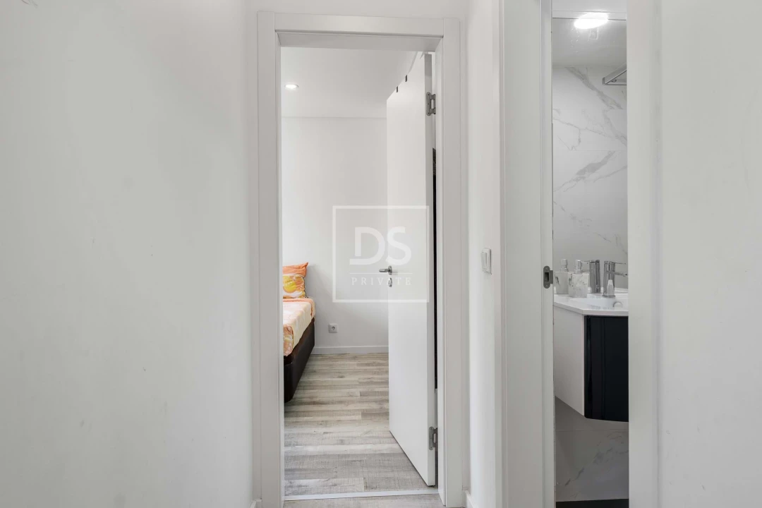 Apartamento T3 para Venda em Seixal Foto 10