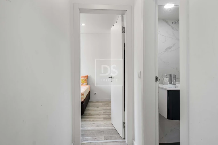 Apartamento T3 para Venda em Seixal Foto 10