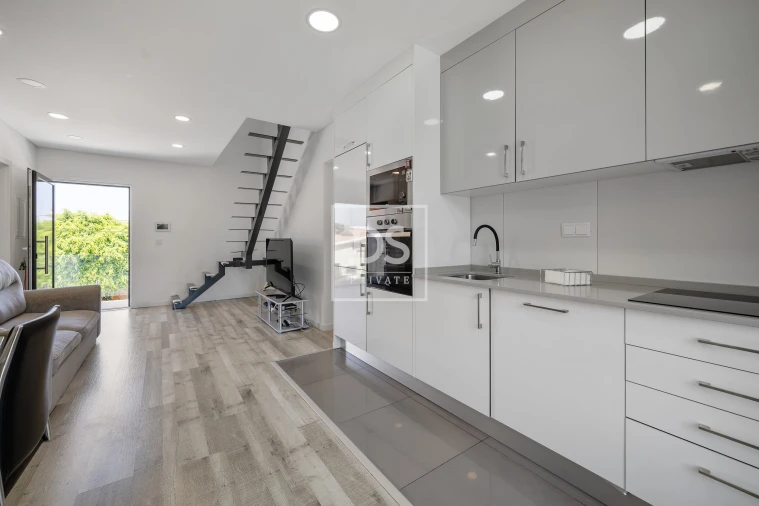 Apartamento T3 para Venda em Seixal Foto 6