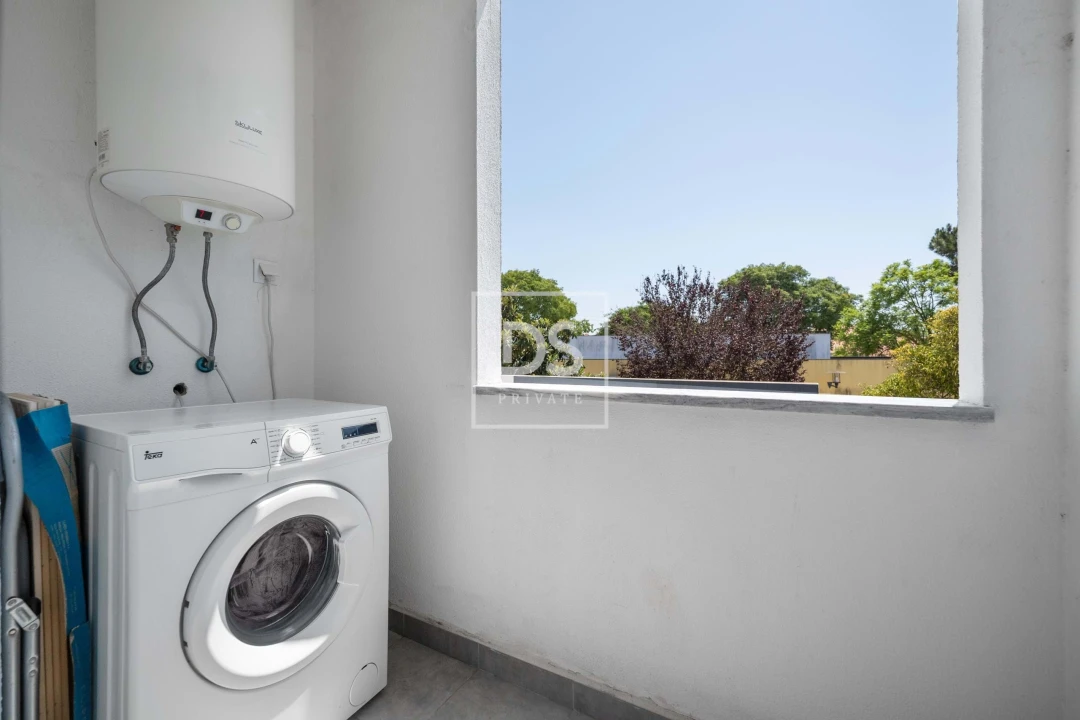 Apartamento T3 para Venda em Seixal Foto 23
