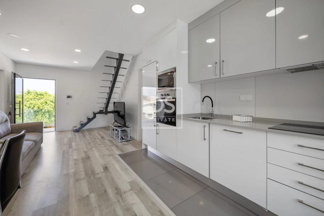 Apartamento T3 para Venda em Seixal Foto 6