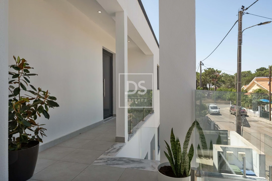 Apartamento T3 para Venda em Seixal Foto 24