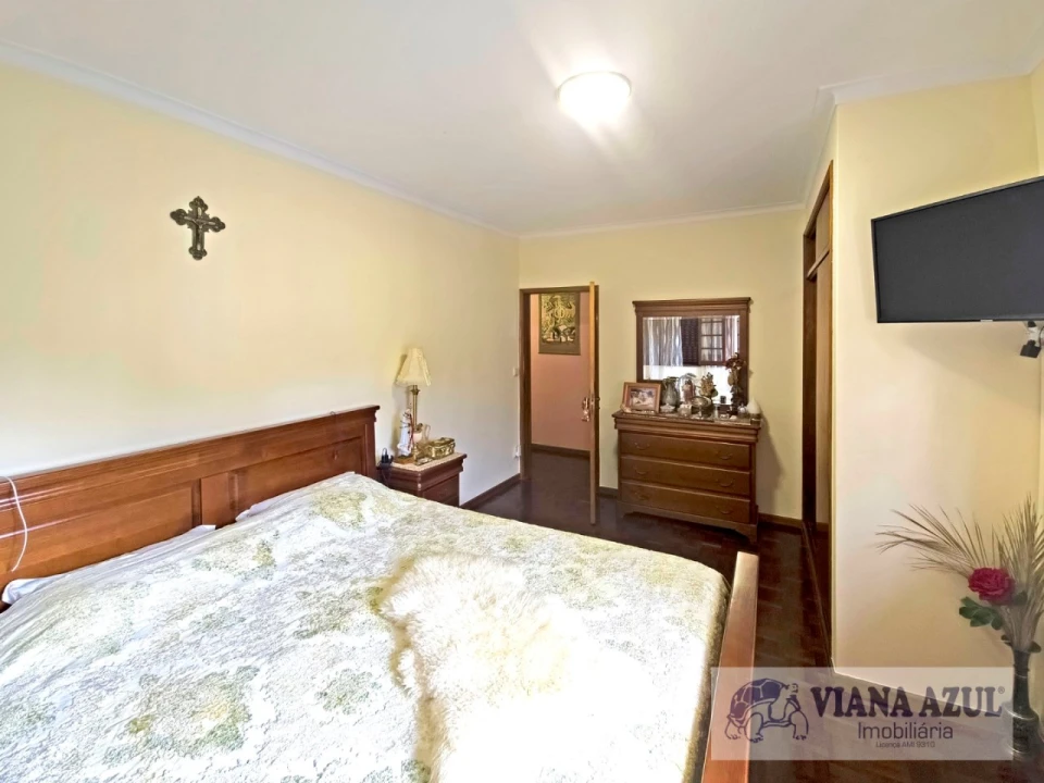 Moradia T4 para Venda em Vila Nova de Anha Foto 16