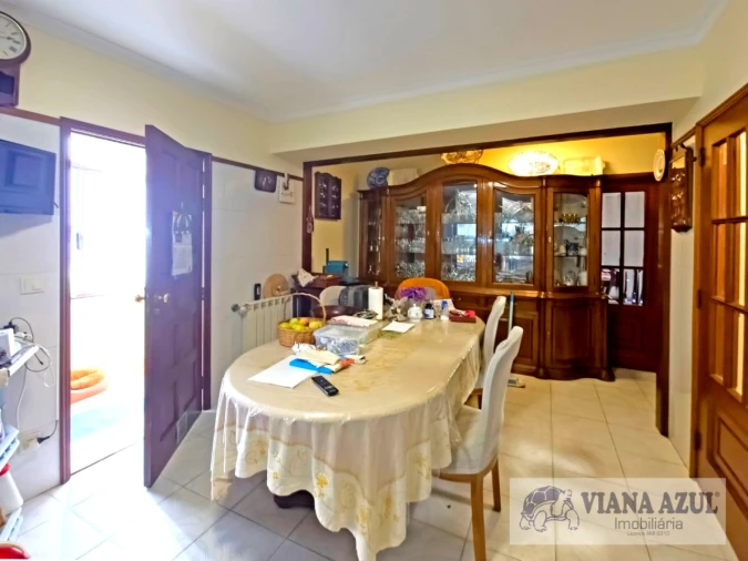 Moradia T4 para Venda em Vila Nova de Anha Foto 7