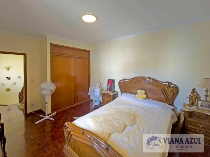 Moradia T4 para Venda em Vila Nova de Anha Foto 12