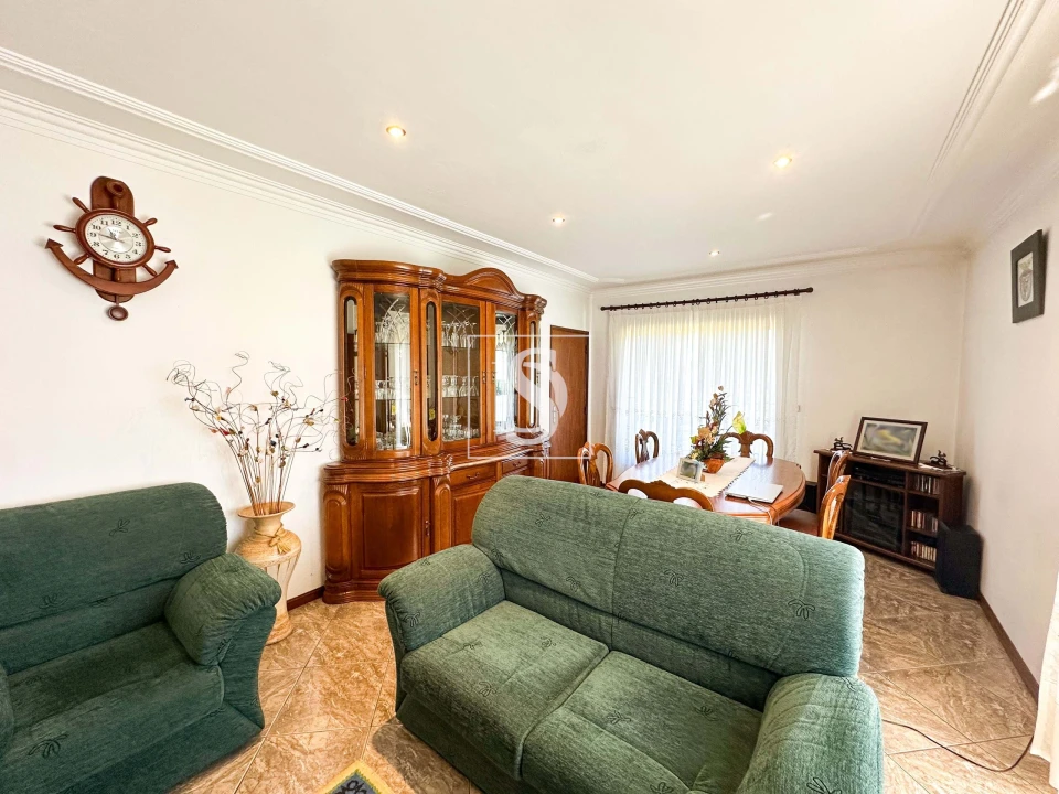 Moradia T4 para Venda em Monsul Foto 4