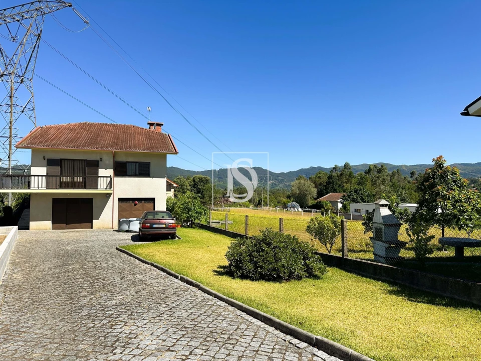 Moradia T4 para Venda em Monsul Foto 19