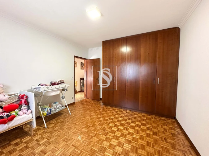 Moradia T4 para Venda em Monsul Foto 12