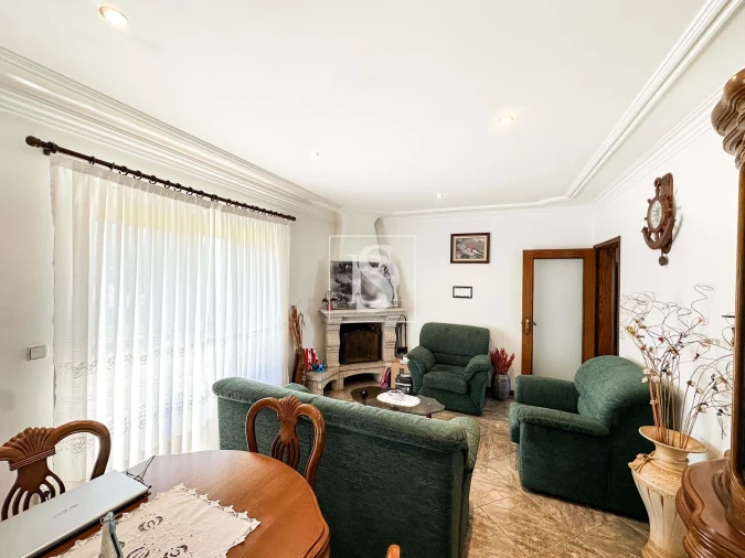 Moradia T4 para Venda em Monsul Foto 5