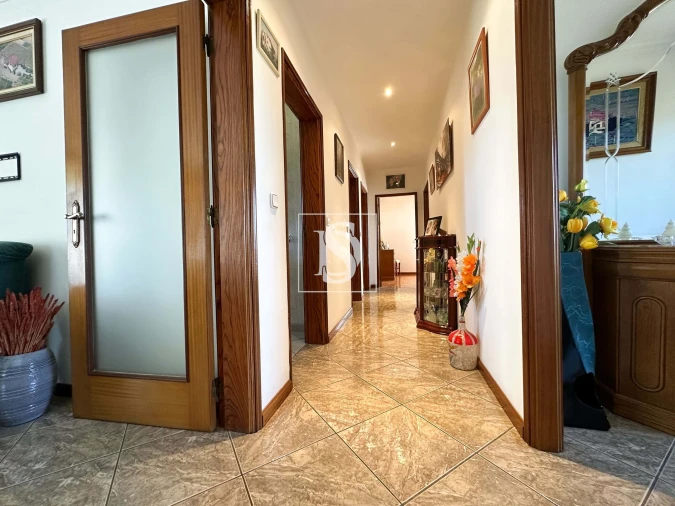 Moradia T4 para Venda em Monsul Foto 8