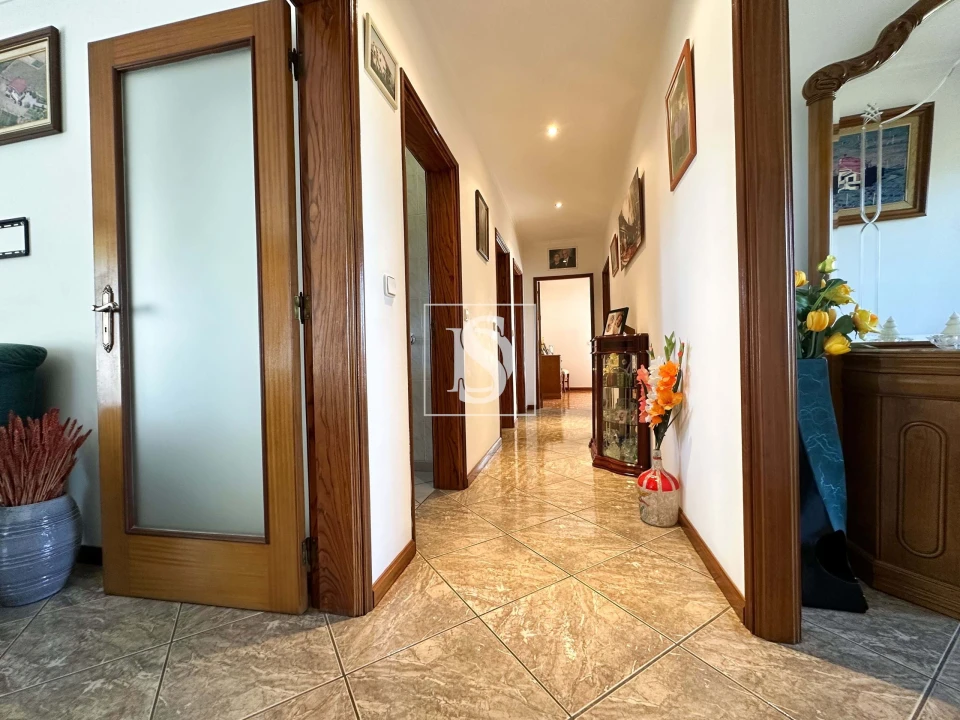 Moradia T4 para Venda em Monsul Foto 8