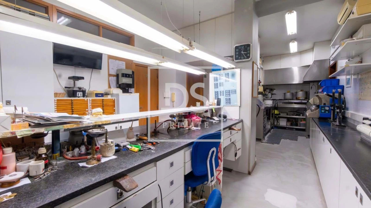 Escritório para Venda em Cidade da Maia Foto 12