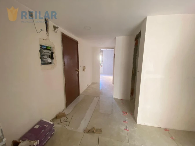 Apartamento T2 para Venda em Castanheira do Ribatejo e Cachoeiras Foto 4