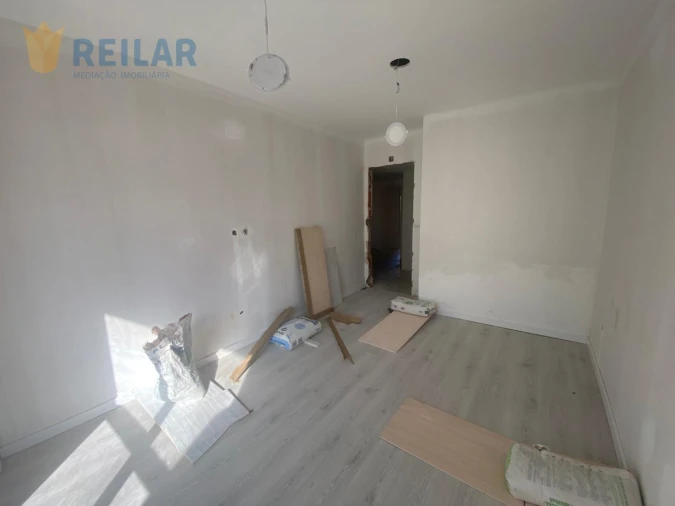 Apartamento T2 para Venda em Castanheira do Ribatejo e Cachoeiras Foto 6