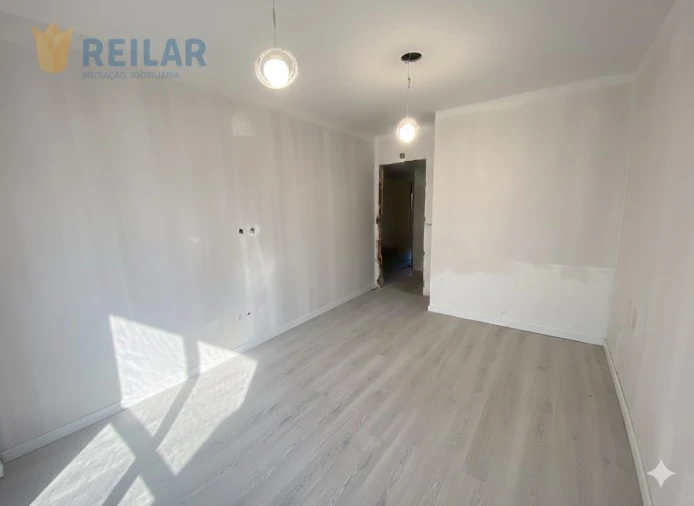 Apartamento T2 para Venda em Castanheira do Ribatejo e Cachoeiras Foto 8