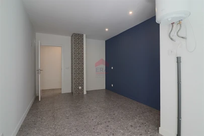 Moradia T0 para Venda em Portimão