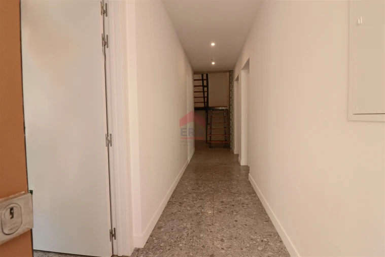 Moradia T0 para Venda em Portimão Foto 2