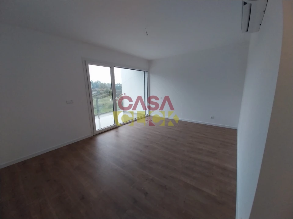 Moradia T5 para Venda em São João Baptista Foto 22