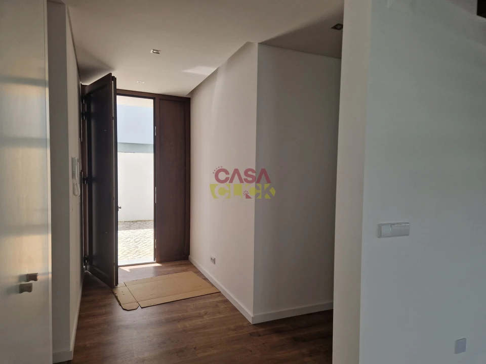 Moradia T5 para Venda em São João Baptista Foto 60