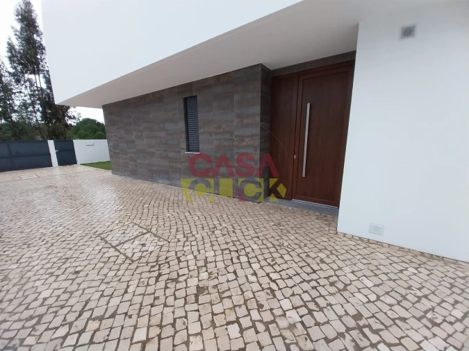 Moradia T5 para Venda em São João Baptista Foto 44