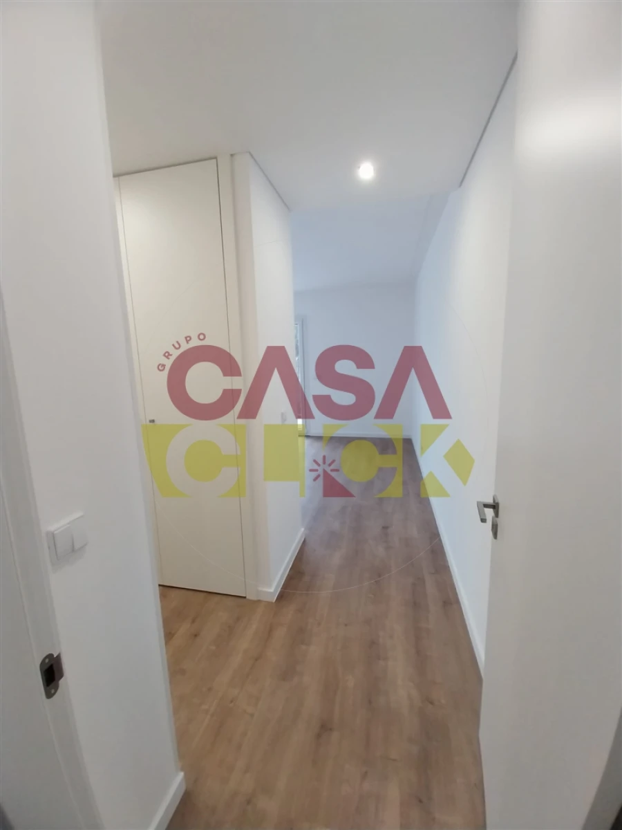 Moradia T5 para Venda em São João Baptista Foto 20