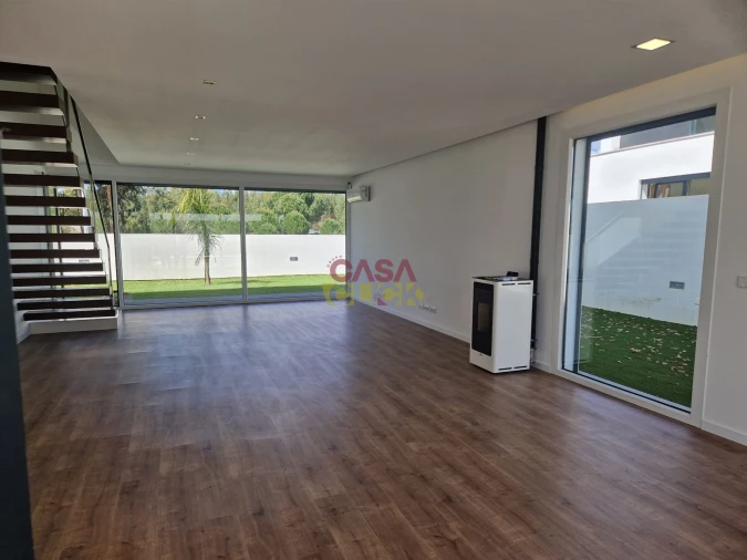 Moradia T5 para Venda em São João Baptista Foto 62