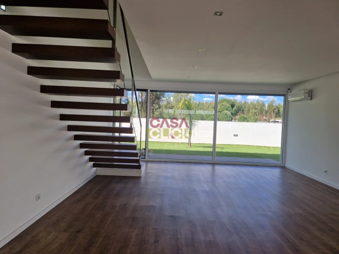 Moradia T5 para Venda em São João Baptista Foto 61