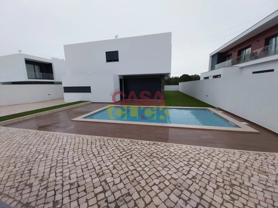 Moradia T5 para Venda em São João Baptista Foto 47