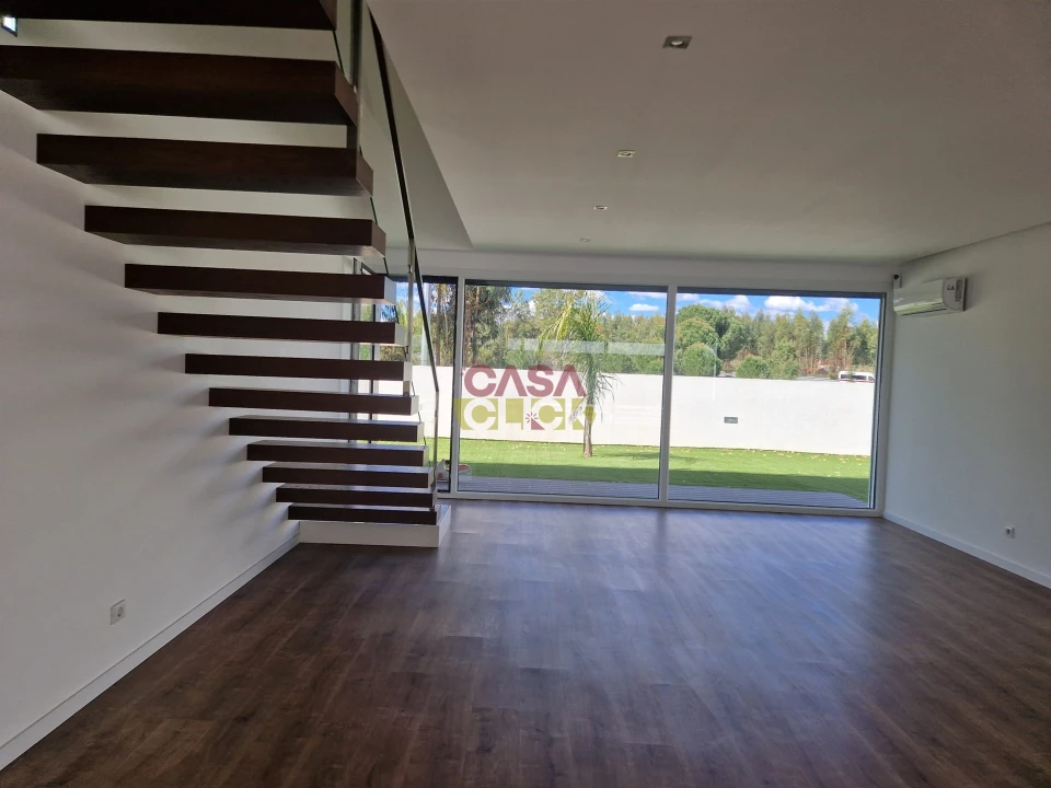 Moradia T5 para Venda em São João Baptista Foto 61