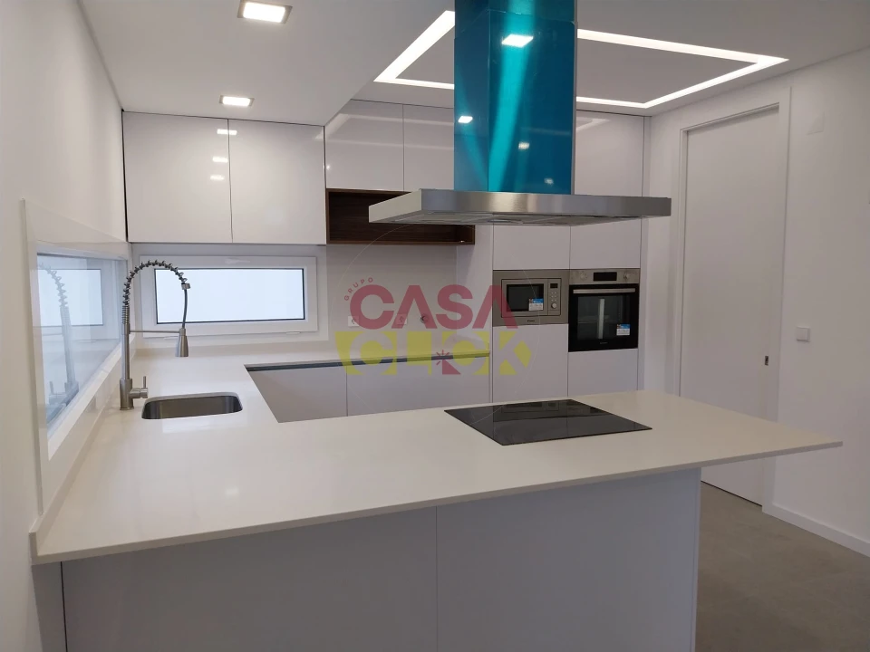 Moradia T5 para Venda em São João Baptista Foto 40