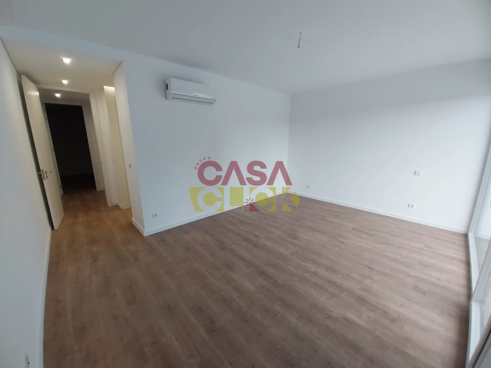 Moradia T5 para Venda em São João Baptista Foto 19