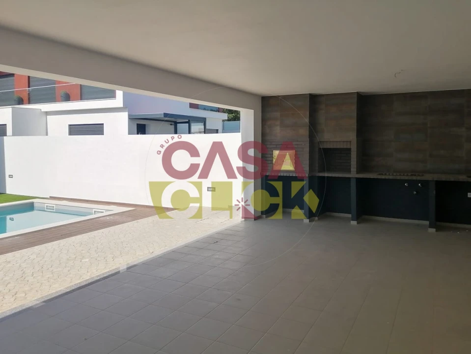 Moradia T5 para Venda em São João Baptista Foto 54